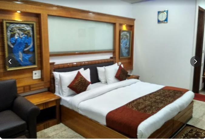 Tjs Royal Hotel Delhi  Extérieur photo